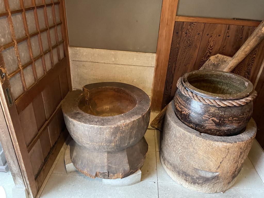 しゃくたに | 笏谷石の歴史 1500年 – ZYKZ